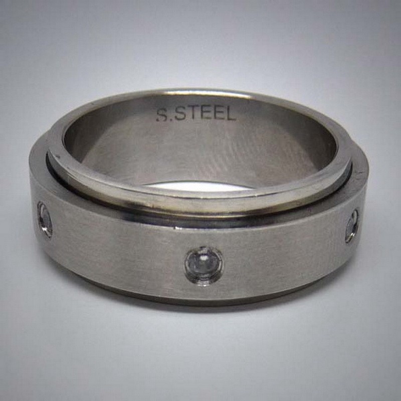 STR068 Ringe aus Edelstahl m. 5 Steinen spinner