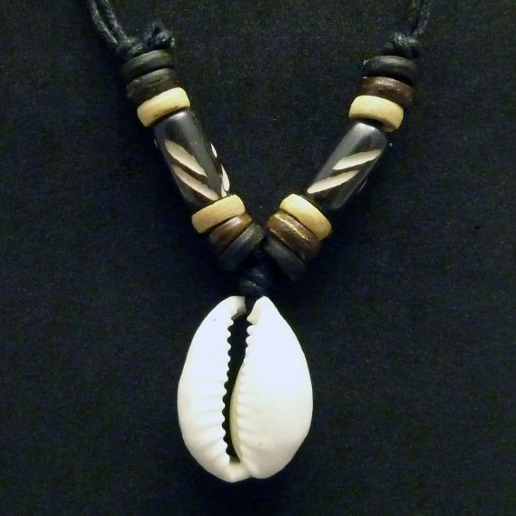 M002 Surferketten, Ketten mit Kauri Muschel und Knochenperlen