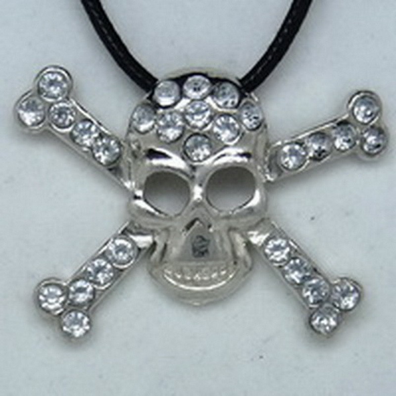 MK123 Ketten Totenkopf mit Steinen gr.