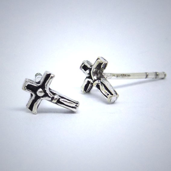 OS026 Ohrstecker aus Silber Kreuz Jesus