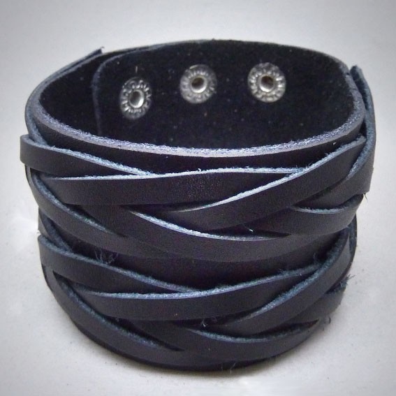 LA161 Lederarmbänder 2reihig geflochten verziert