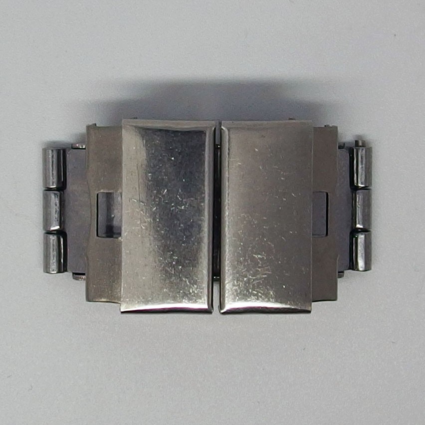 V001 - Verschüsse 18mm breit aus Edelstahl für Armbänder, Uhren etc.