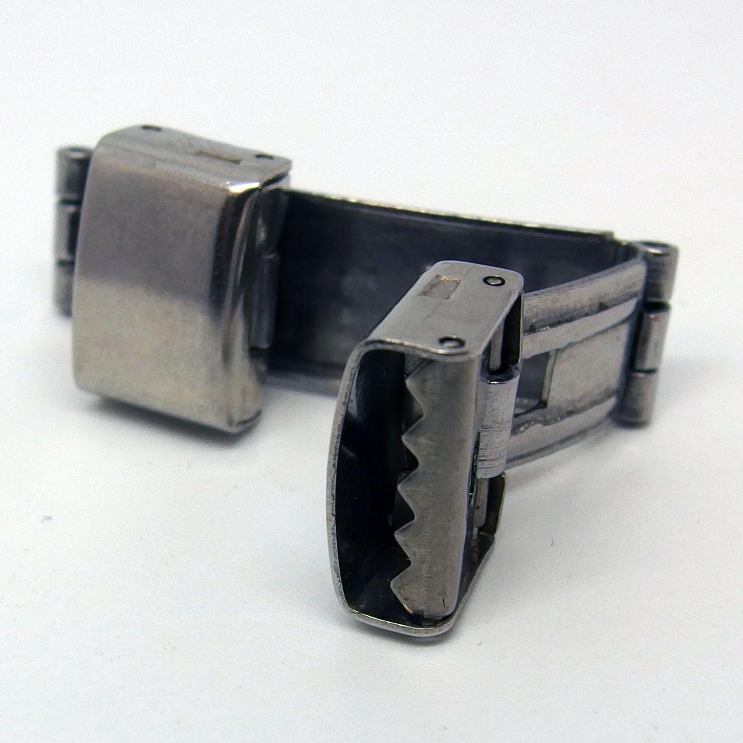 V002 - Verschüsse 12mm breit aus Edelstahl für Armbänder, Uhren etc.