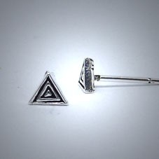OS096 Ohrstecker aus Silber Dreieck