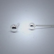 OS97 Ohrstecker aus Silber Kugel kl.