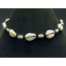 M005_4 Surferketten, Ketten aus Kauri Muscheln und Knochenperlen