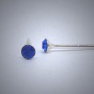 OS135 Ohrstecker aus Silber Stein dunkelblau mini