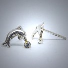 OS092 Ohrstecker aus Silber Delfin weiss