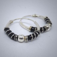 CR029 Creolen aus Silber schwarz mit Kugel u. Spirale gr.