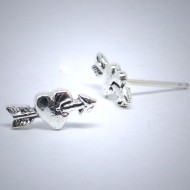 OS035 Ohrstecker aus Silber Herz mit Pfeil