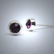 OS120 Ohrstecker aus Silber Stein lila gr.